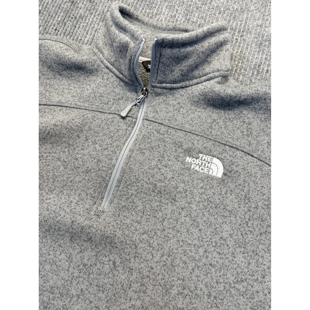 The North Face Mens Gordon Lyons 1/4 Zip Fleece Pullover Gray Heather Large
